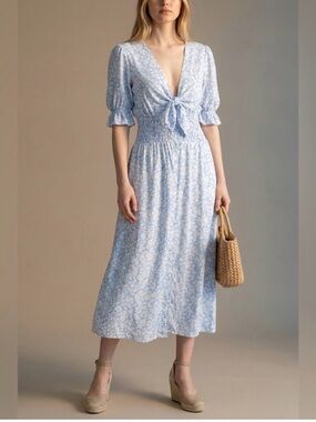 Lost + Wander Wander My Way icy blue Tie Front Midi Dress size Small